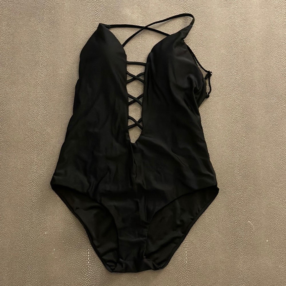 Becca one piece swimsuit
